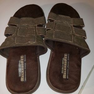 Sketches mens slip ons